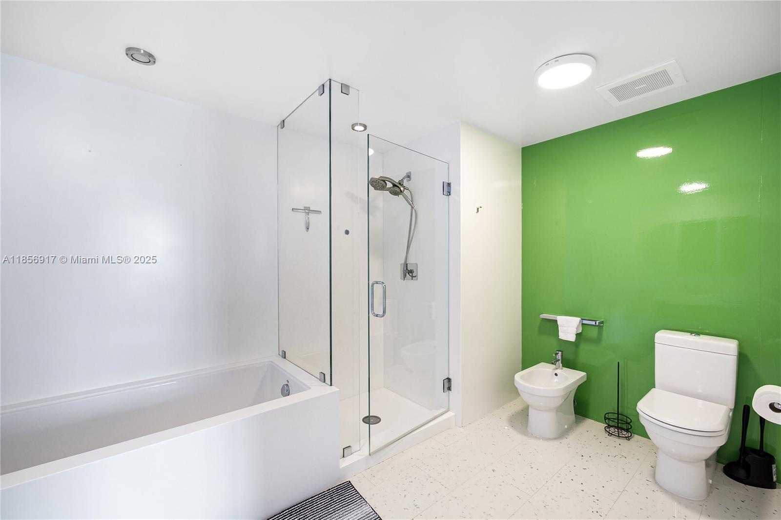 6799 Collins Ave # 02 Unit: LPH01 & 02