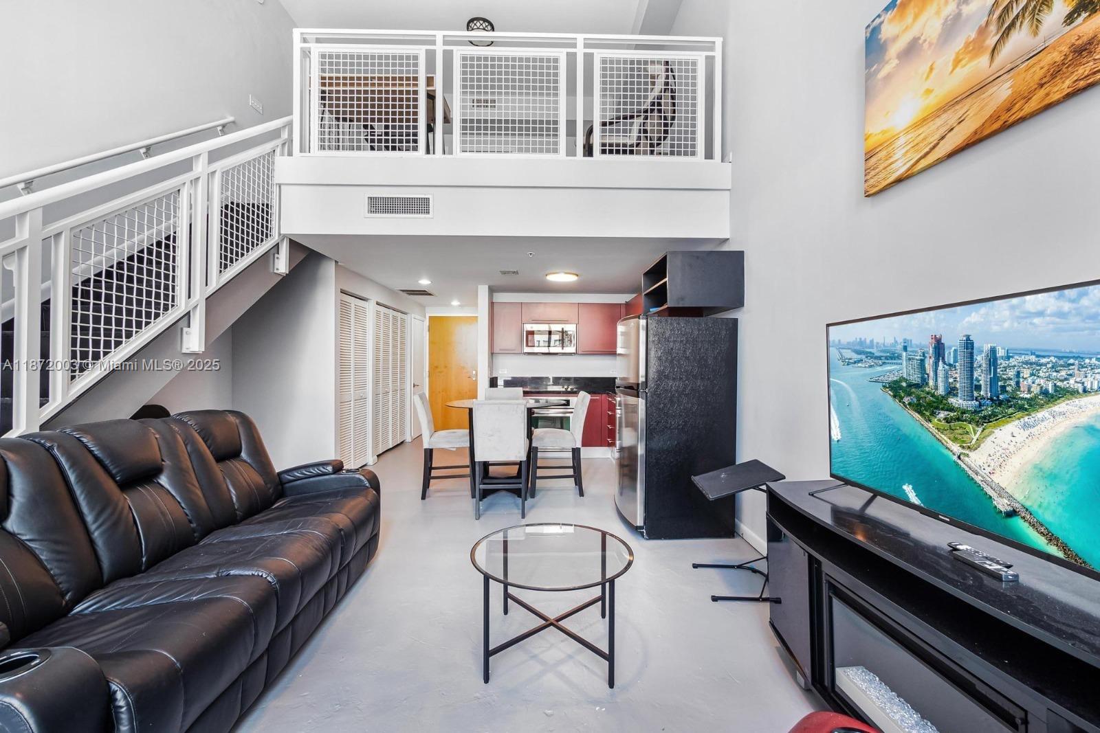 244 Biscayne Blvd # 445