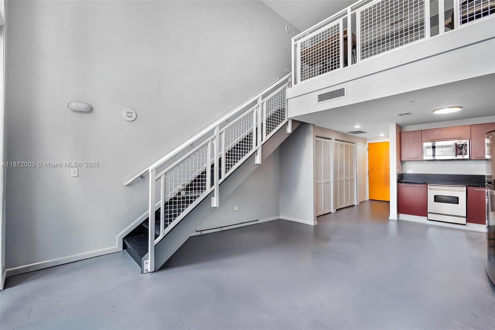 244 Biscayne Blvd # 445