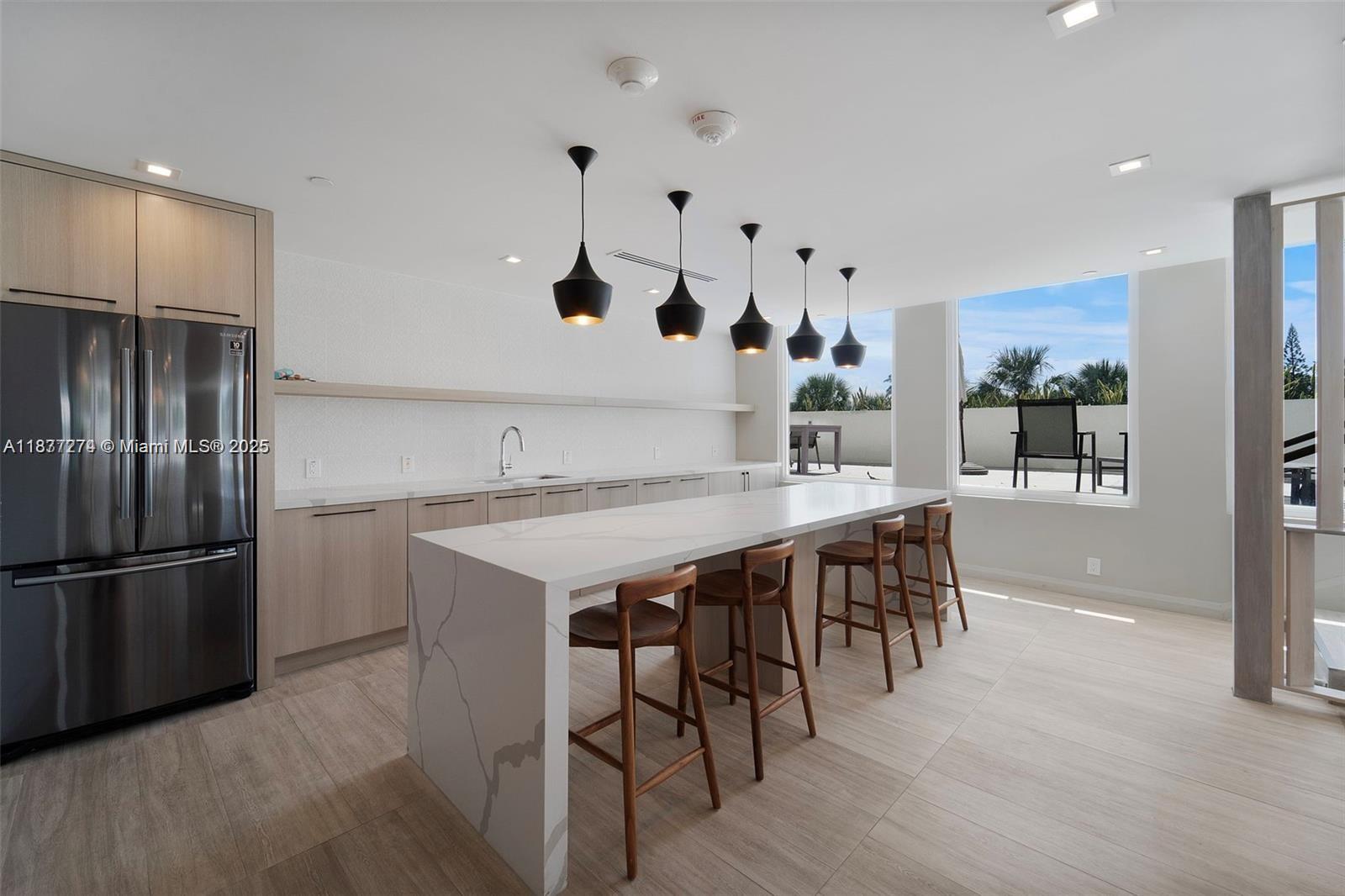 3411 Indian Creek Dr # 704