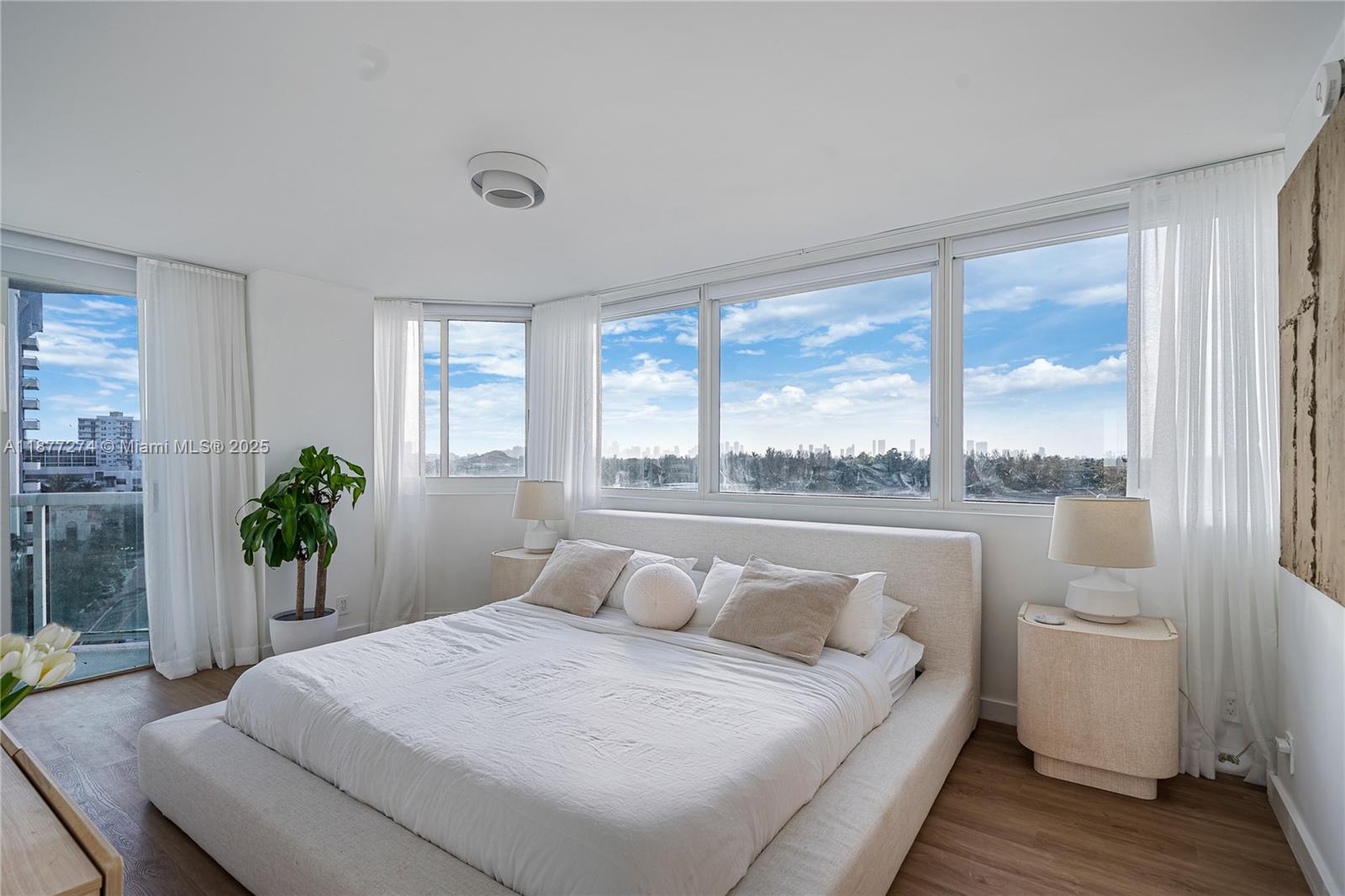 3411 Indian Creek Dr # 704