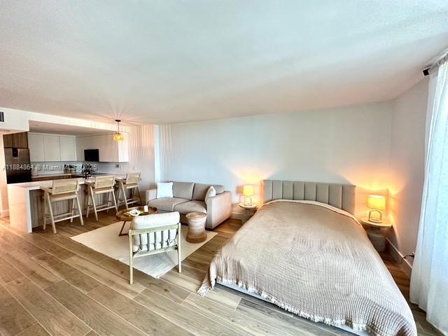 2301 Collins Ave # 511
