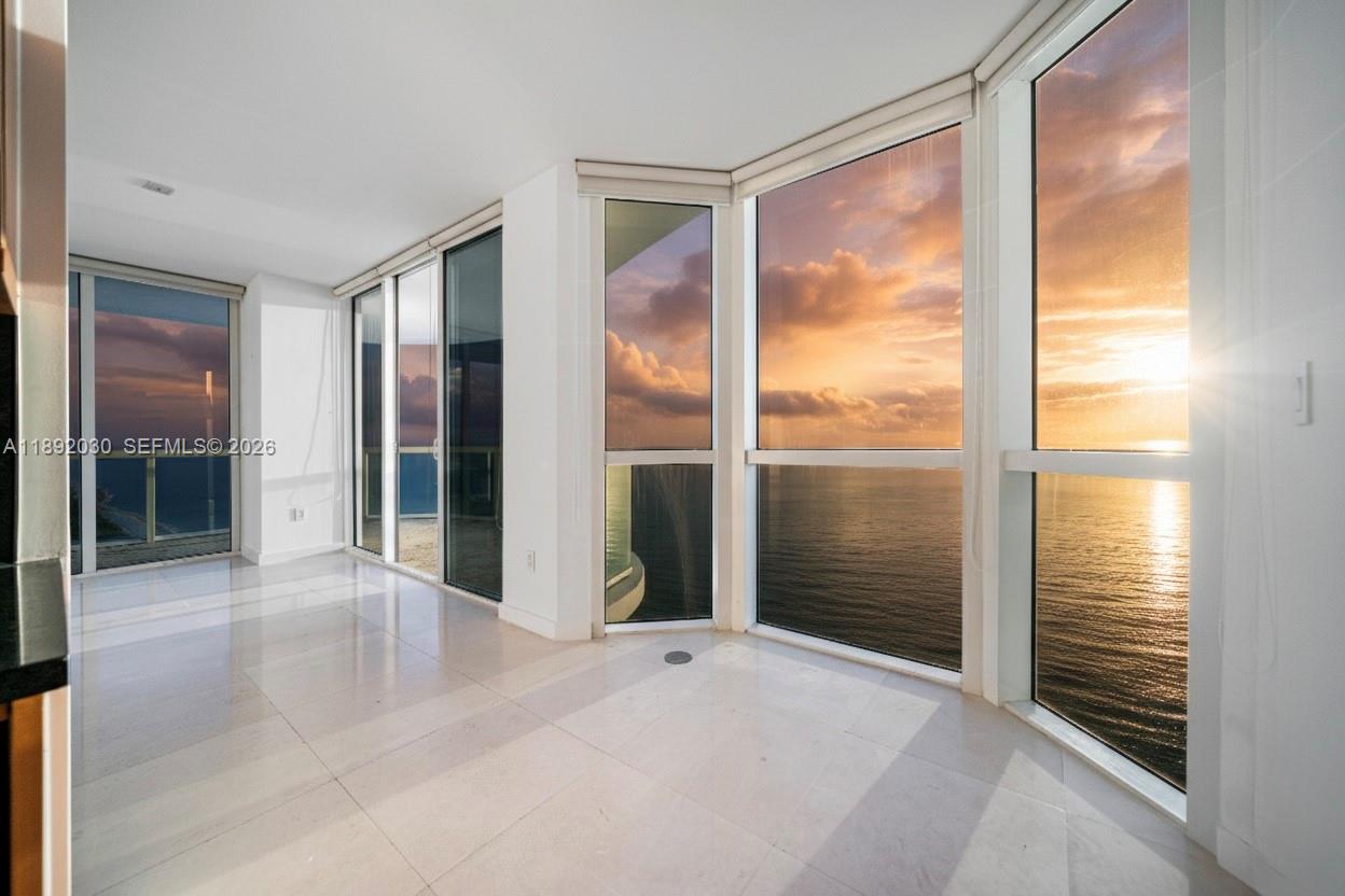 6365 Collins Ave # 2901