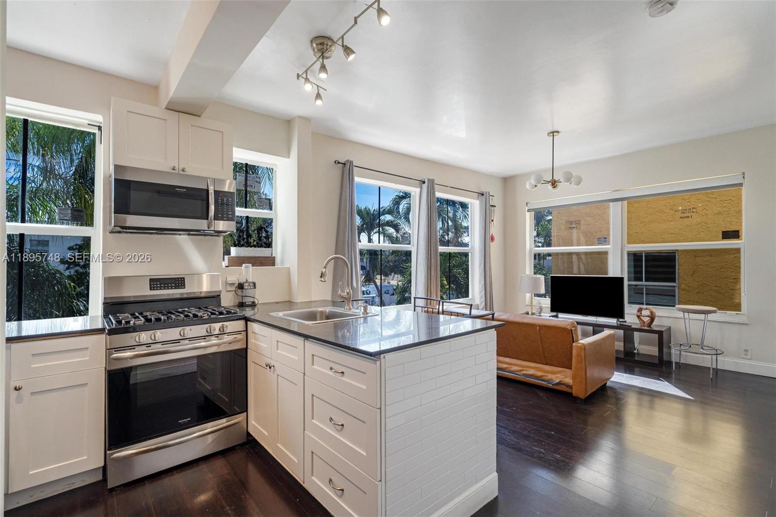1320 Drexel Ave # 200