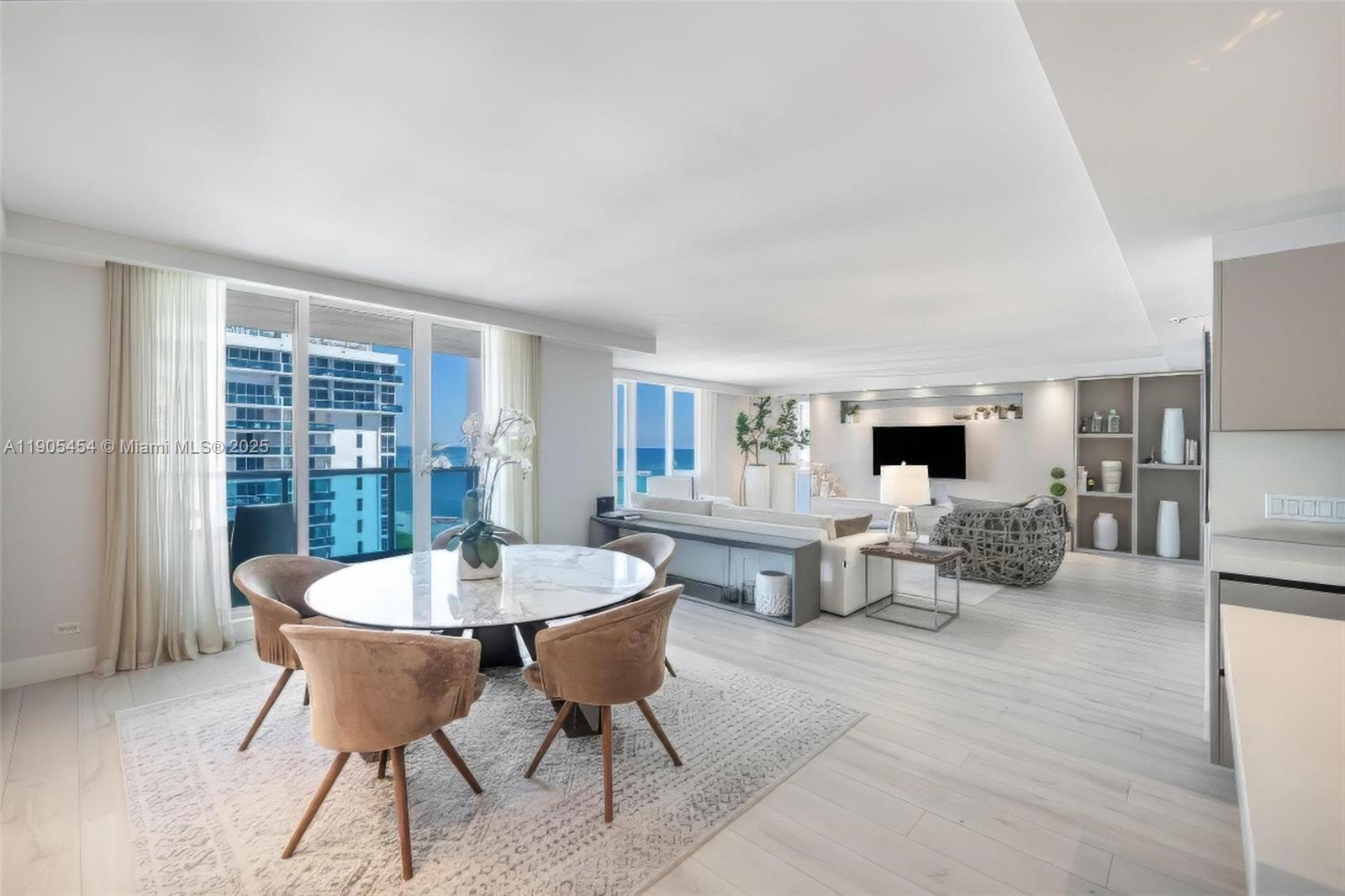 2301 Collins Ave Unit: 1414/1415