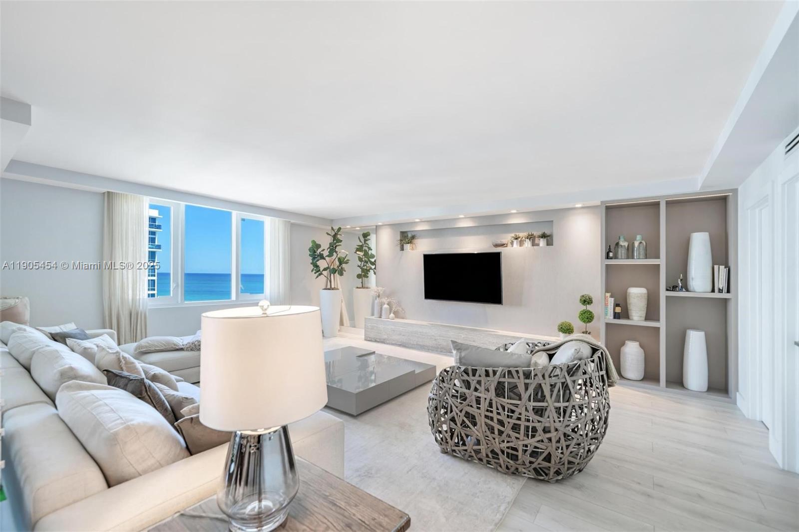 2301 Collins Ave Unit: 1414/1415