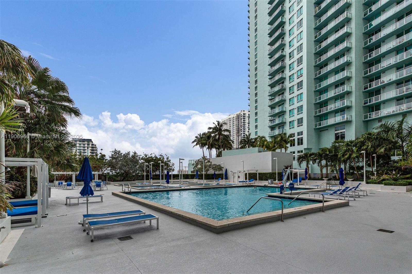 1800 N Bayshore Dr # 1807