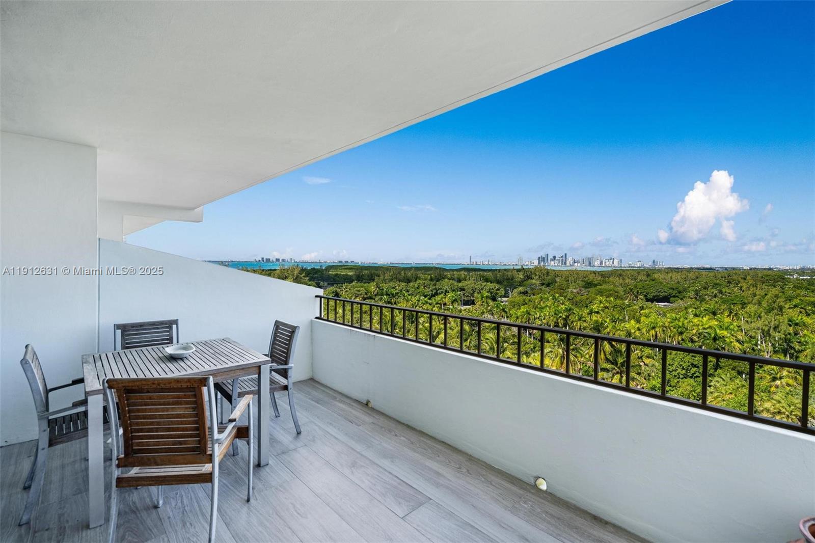 155 Ocean Lane Dr # 1002