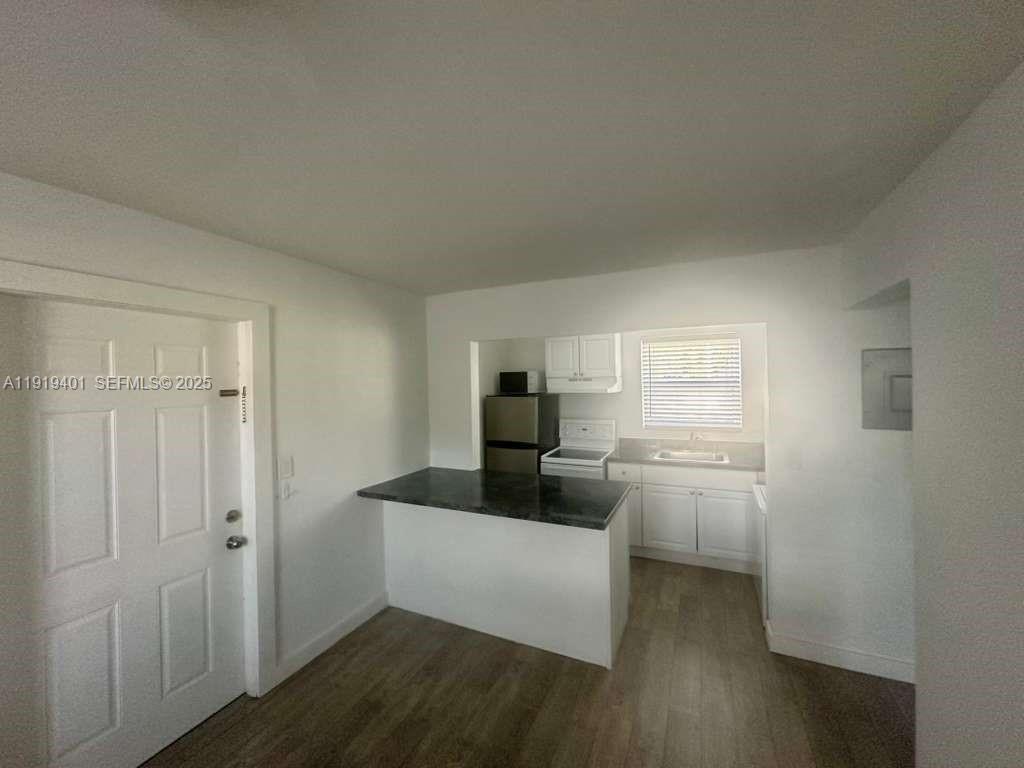 1150 SW 22nd St # 1