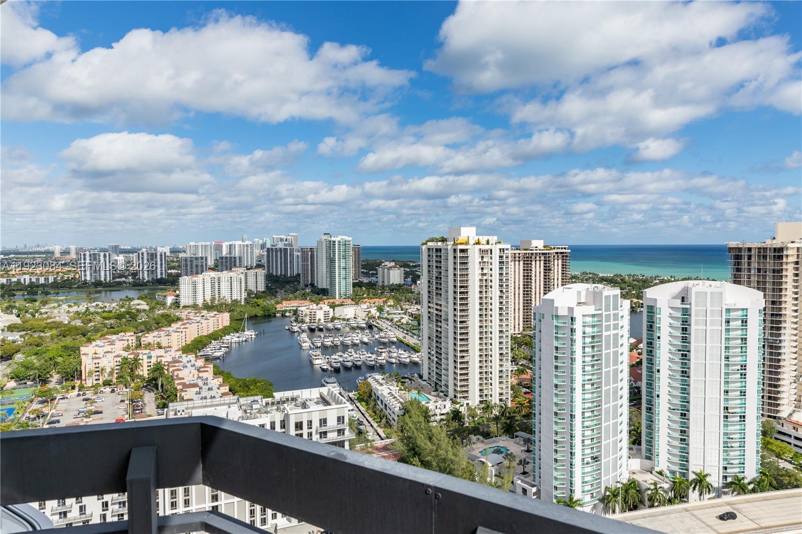 3500 Mystic Pointe Dr # 3506