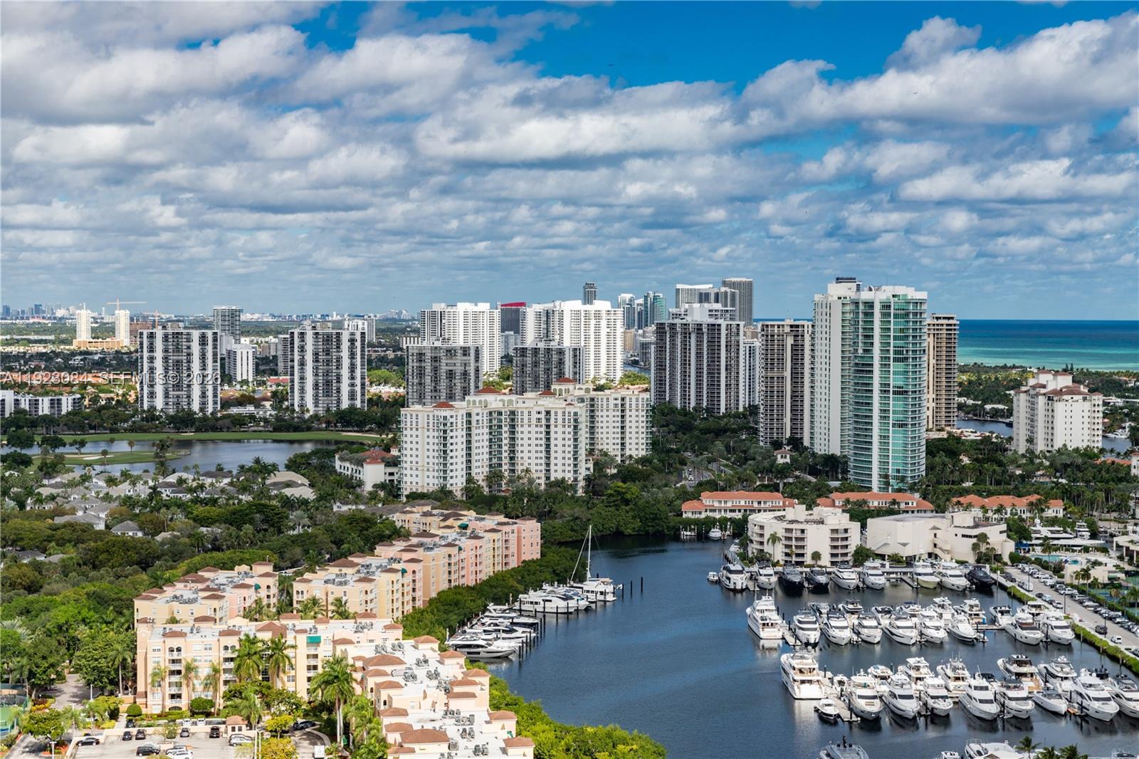 3500 Mystic Pointe Dr # 3506