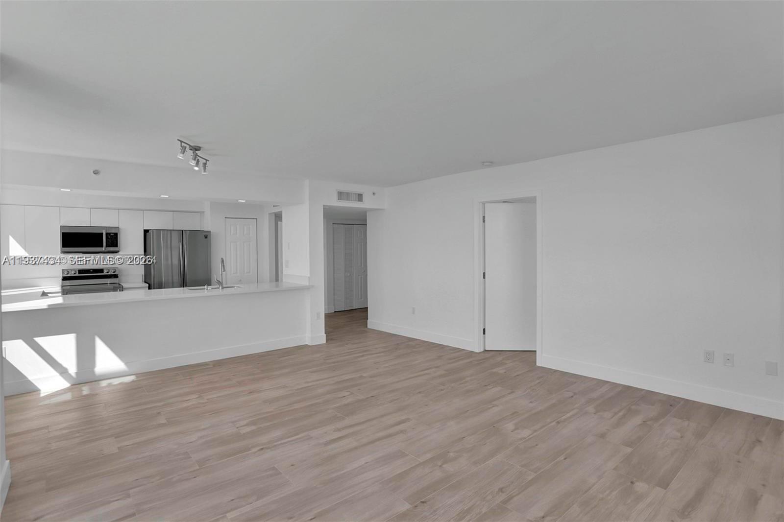 650 West Ave # 2001