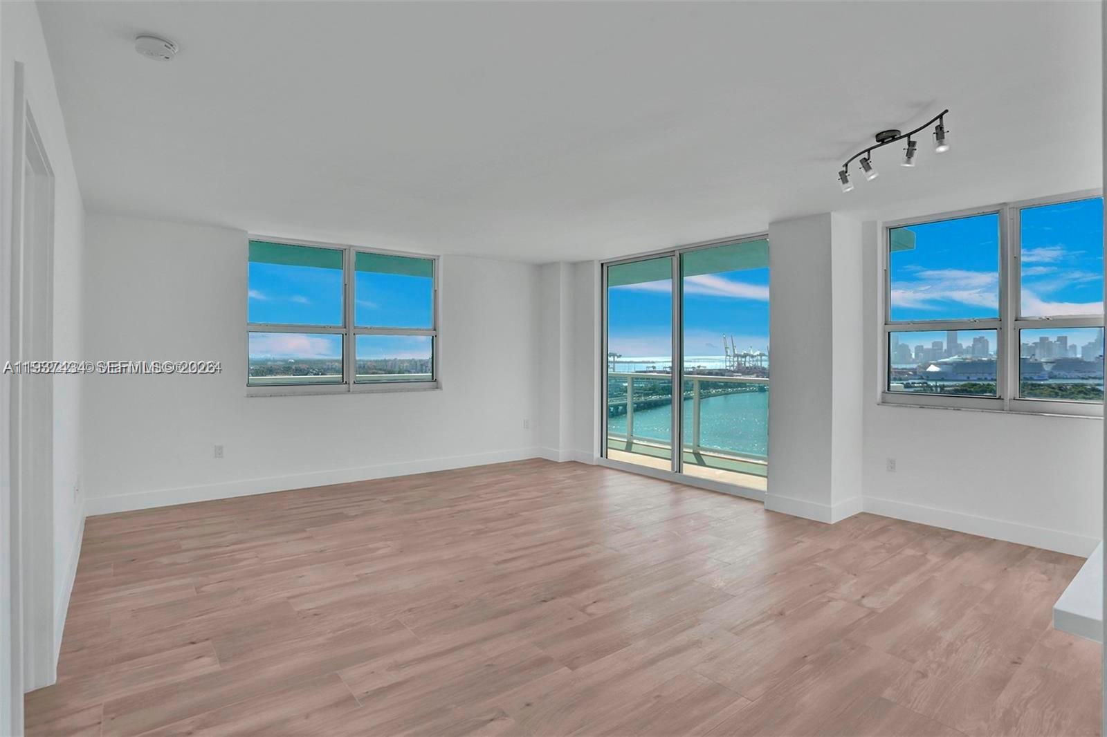 650 West Ave # 2001