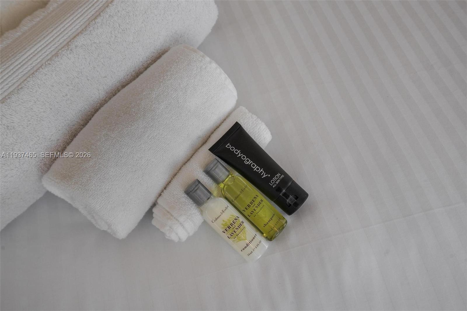 5225 Collins Ave # 1221