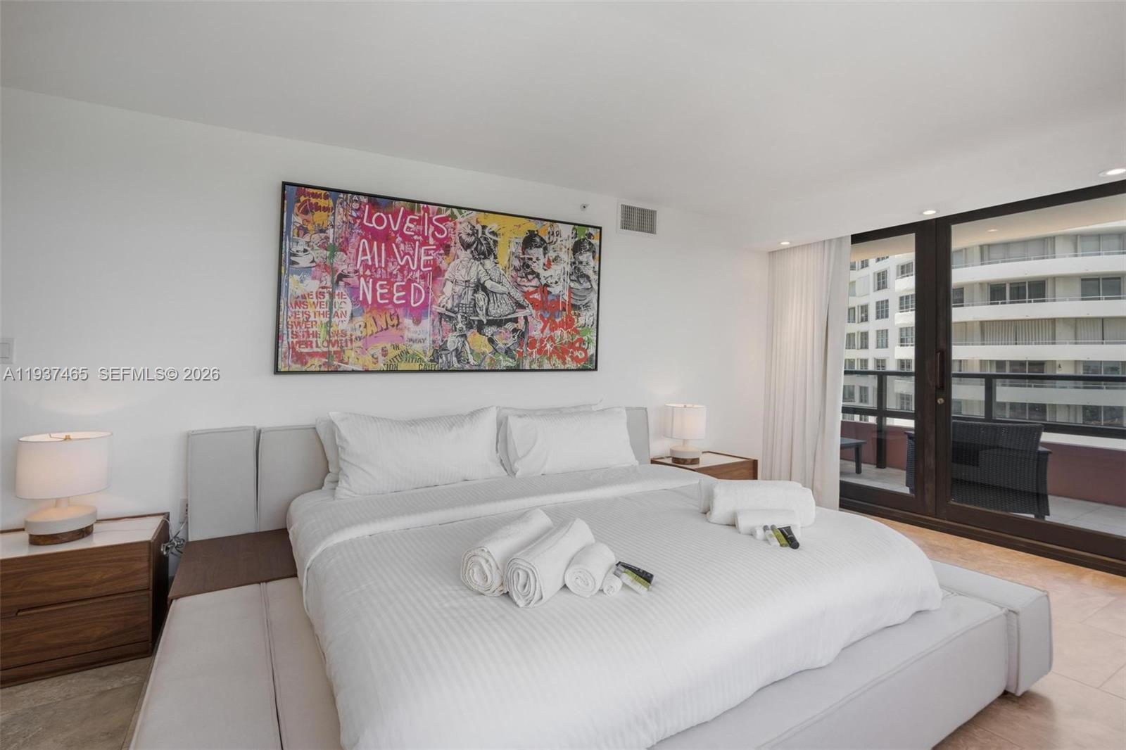 5225 Collins Ave # 1221