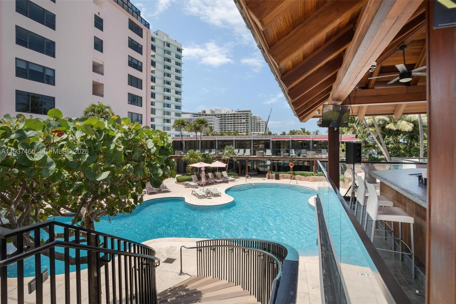 5225 Collins Ave # 1221