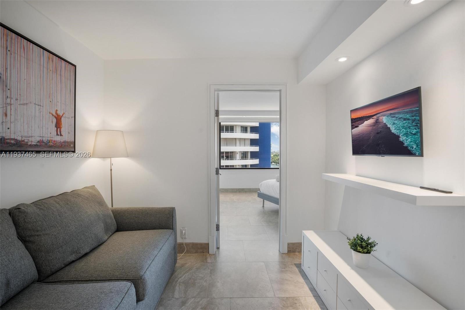 5225 Collins Ave # 1221