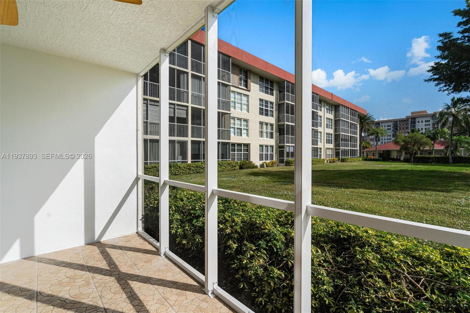 3150 NE 48th Ct # 107