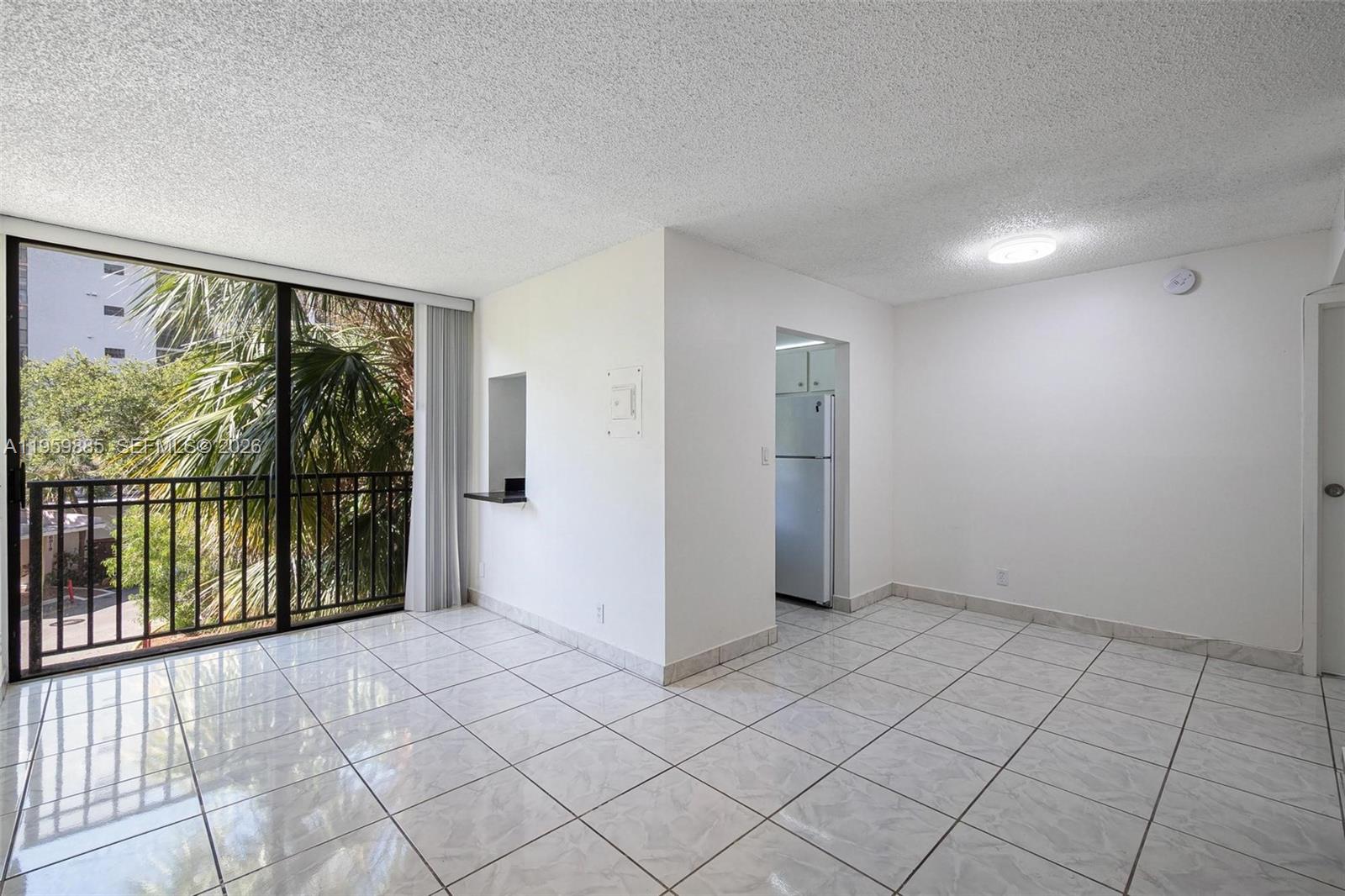 16909 N Bay Rd # 305