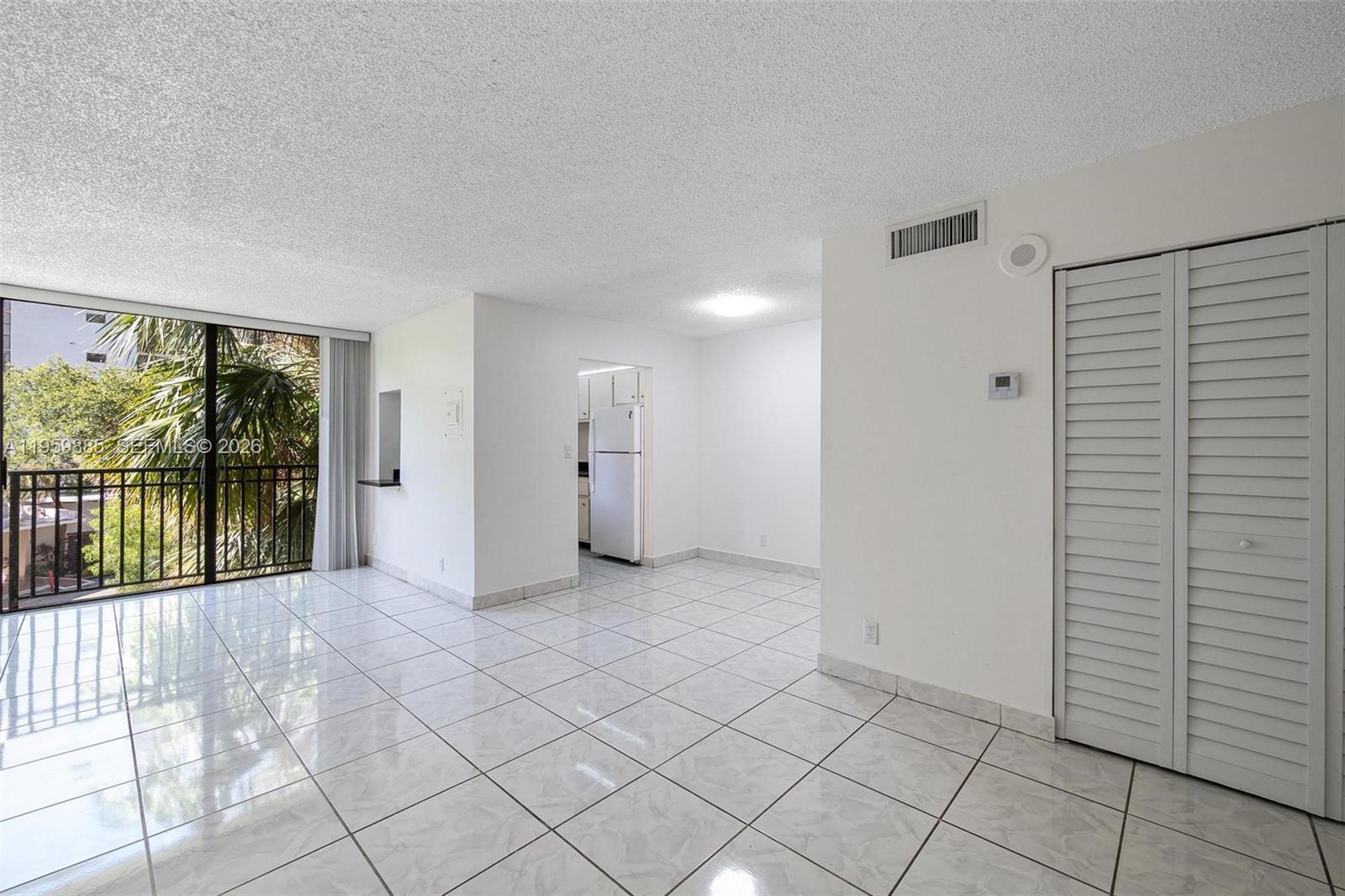 16909 N Bay Rd # 305