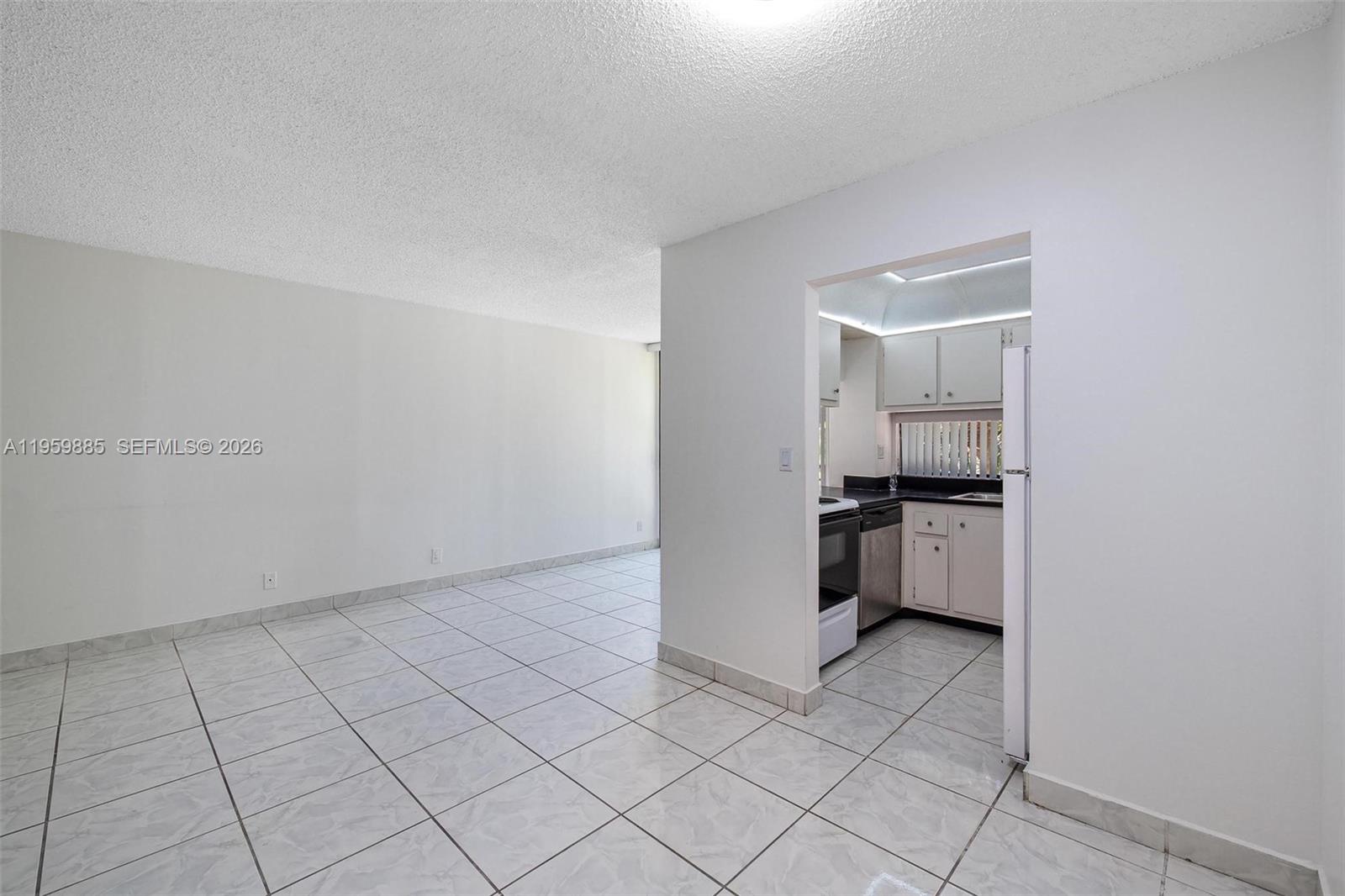 16909 N Bay Rd # 305