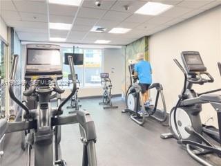 1750 N Bayshore Dr # 2001