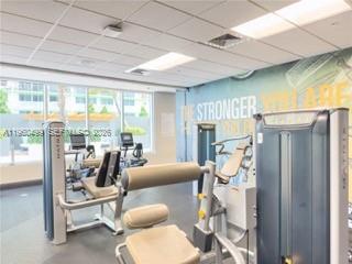 1750 N Bayshore Dr # 2001