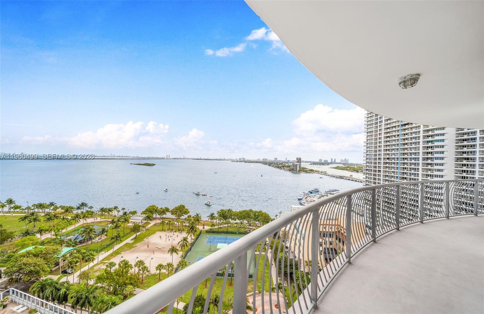 1750 N Bayshore Dr # 2001
