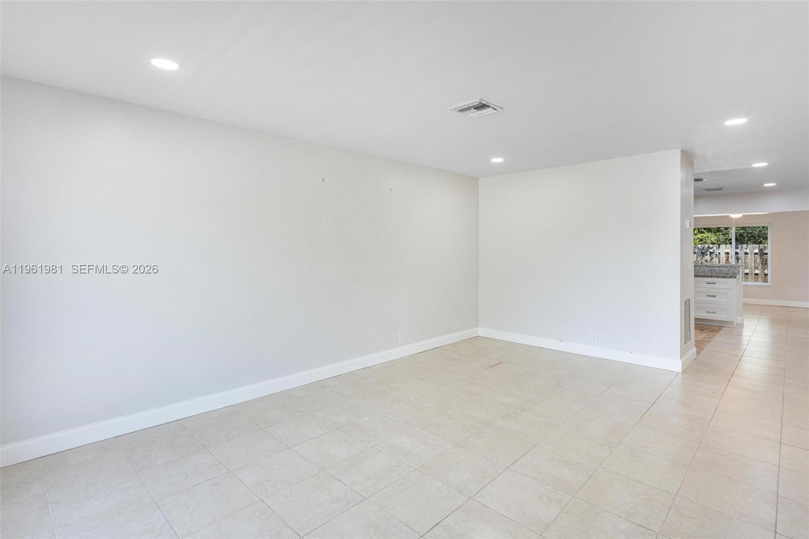 3241 NE 17th Ave Unit: S