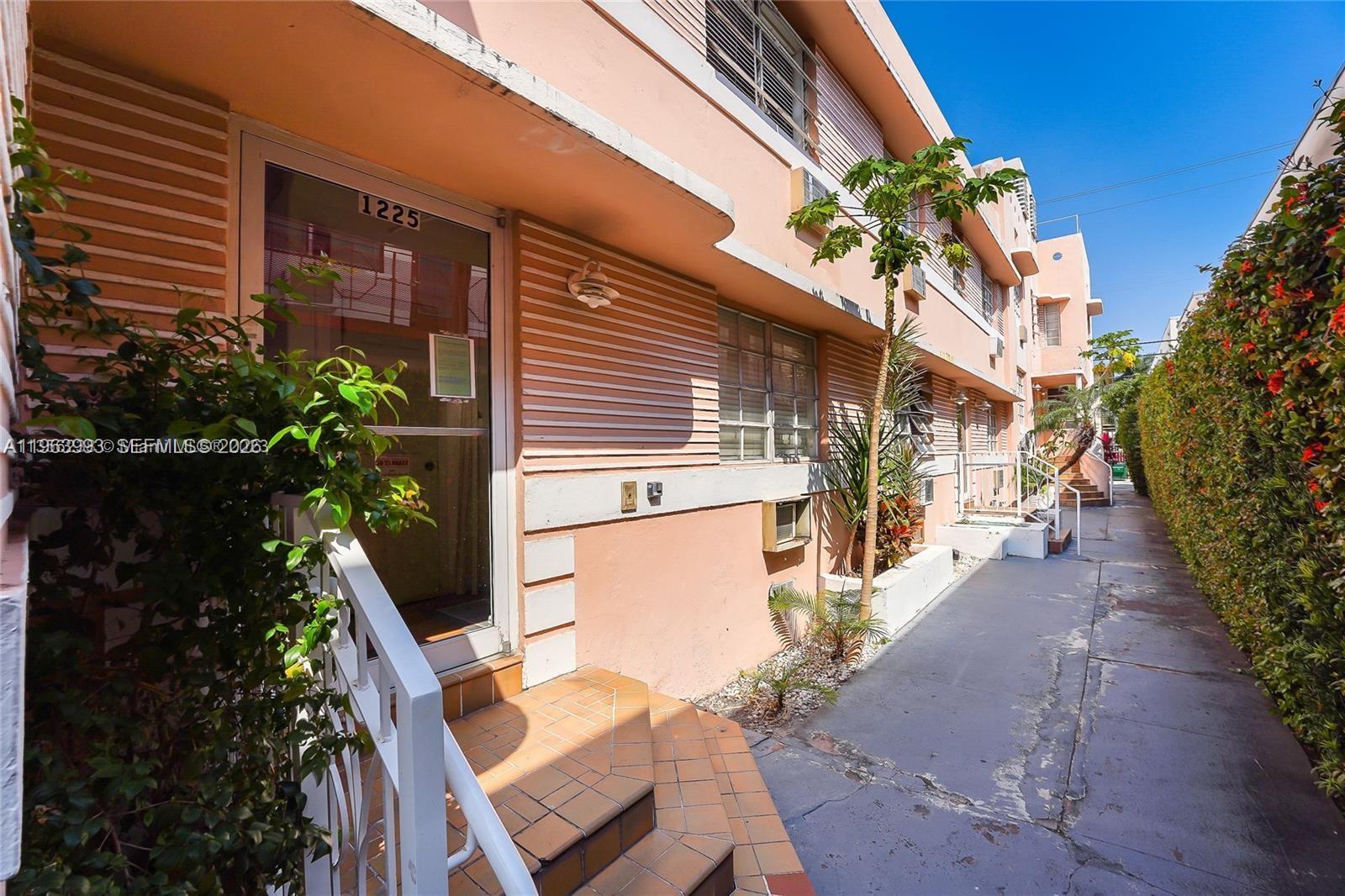 1227 Euclid Ave # 8