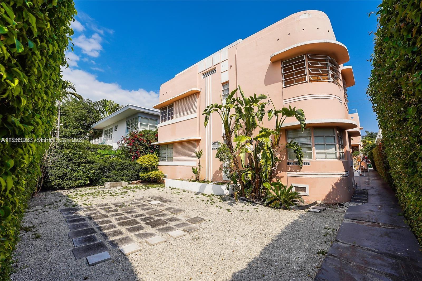 1227 Euclid Ave # 8