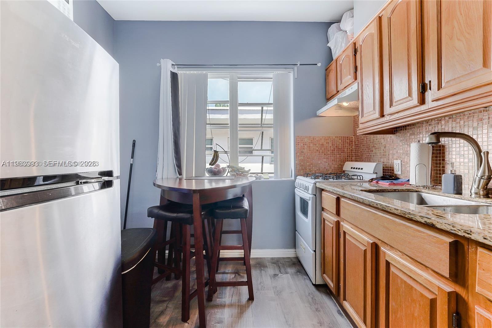 1227 Euclid Ave # 8
