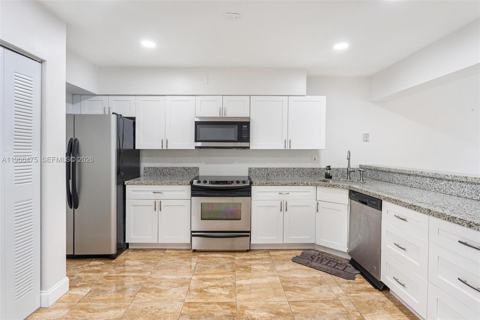 3241 NE 17th Ave