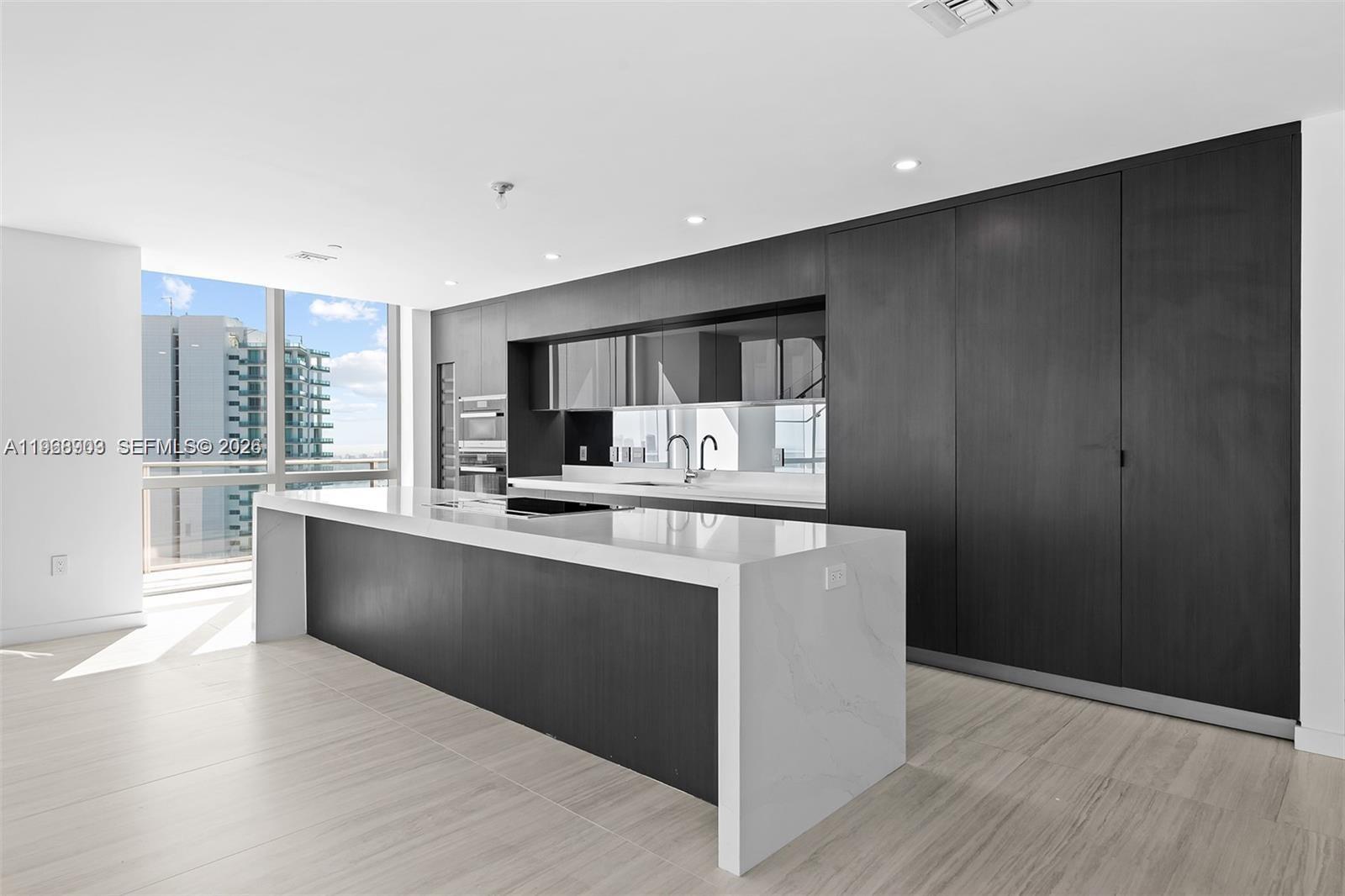 851 NE 1st Ave # 5001