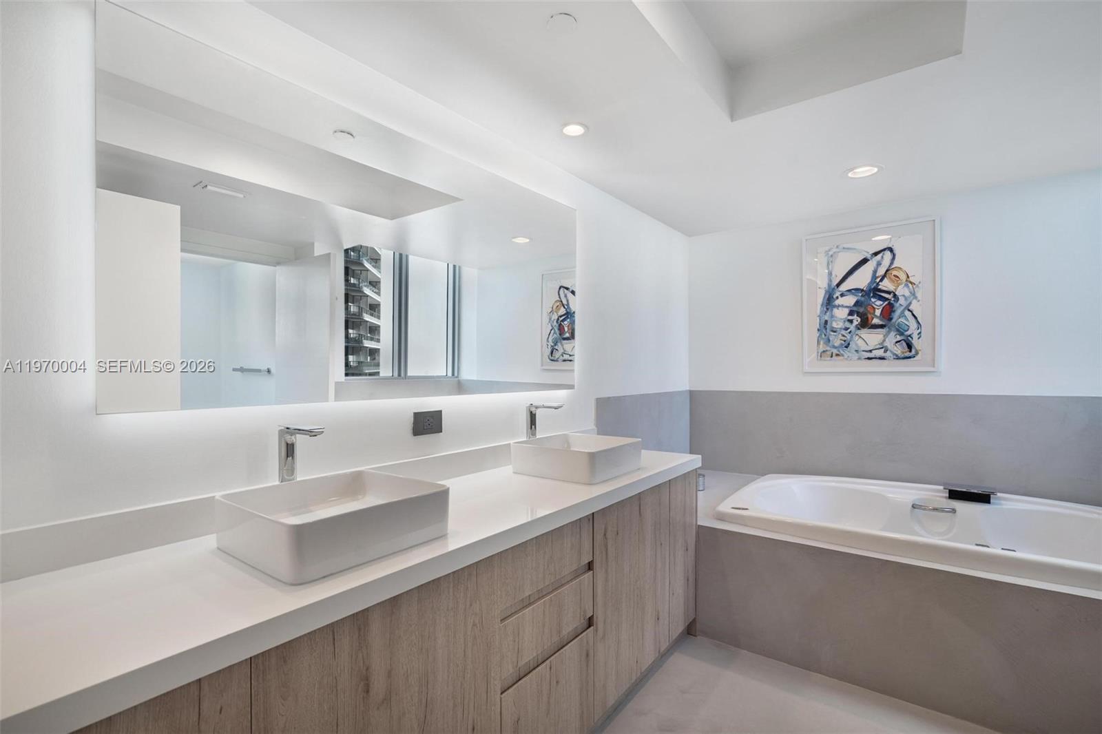 1331 Brickell Bay Dr # 2402