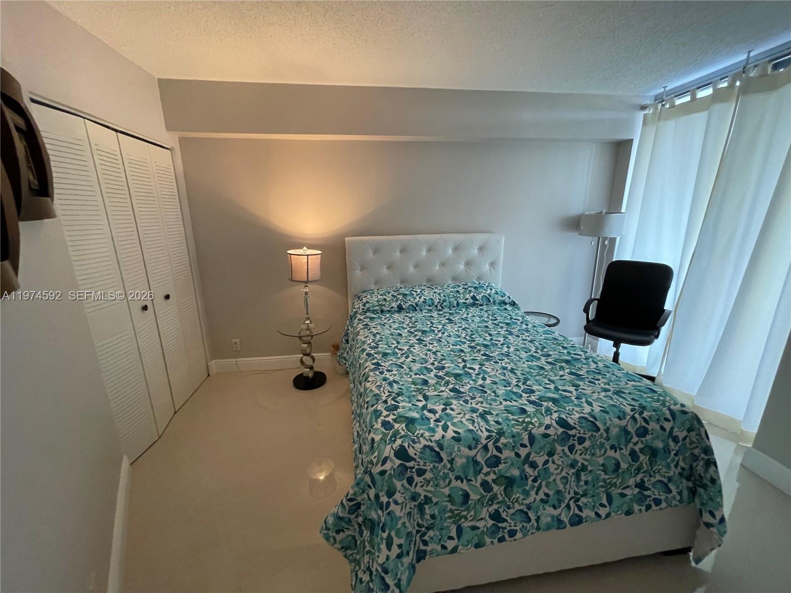 3600 Mystic Pointe Dr # 610