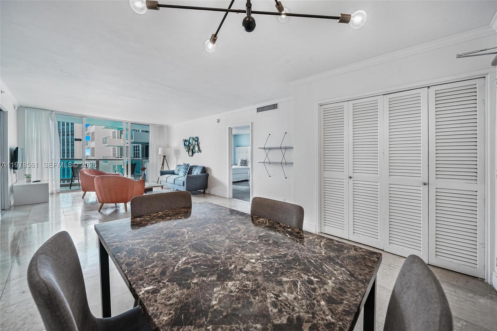 5101 Collins Ave # 11K