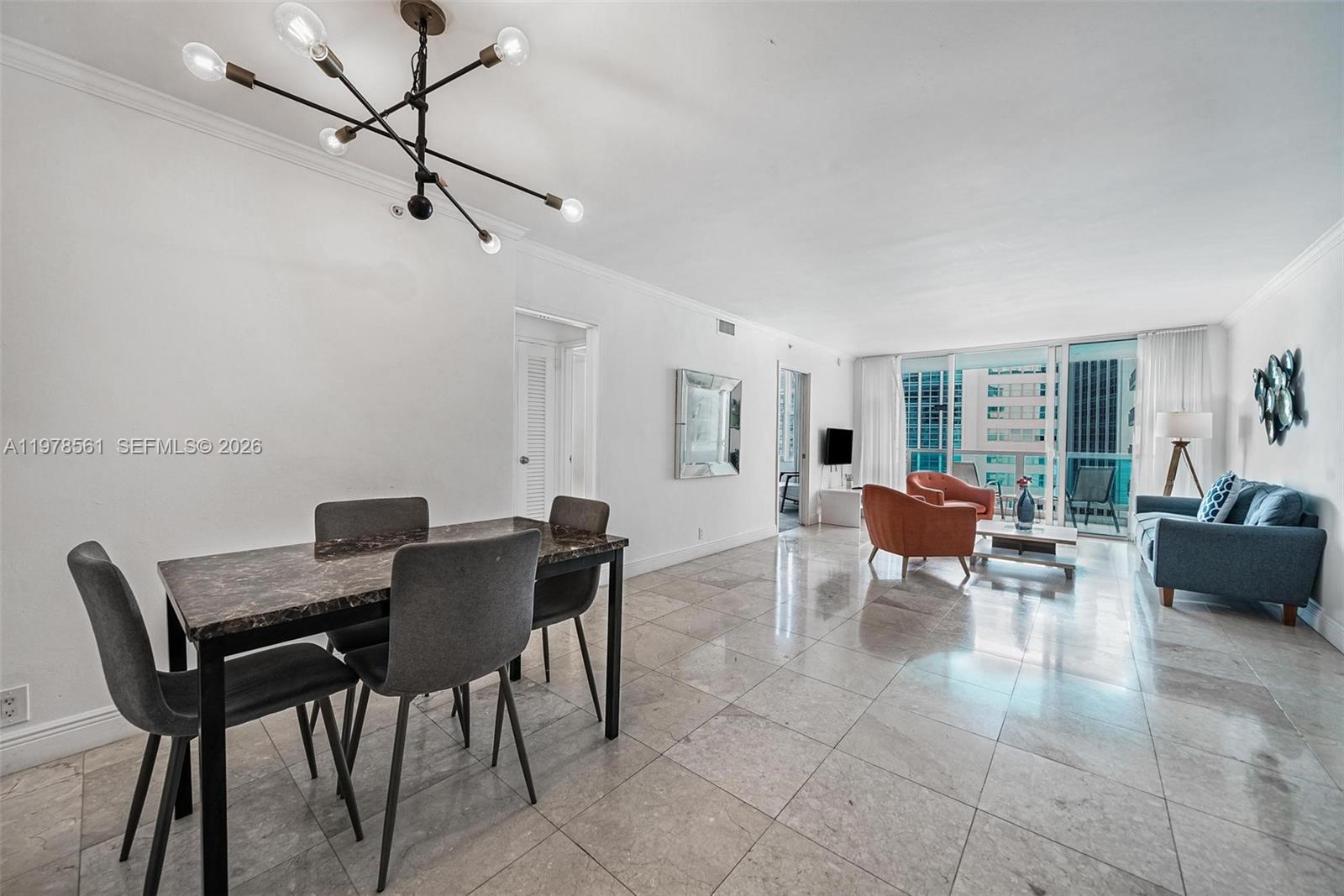 5101 Collins Ave # 11K