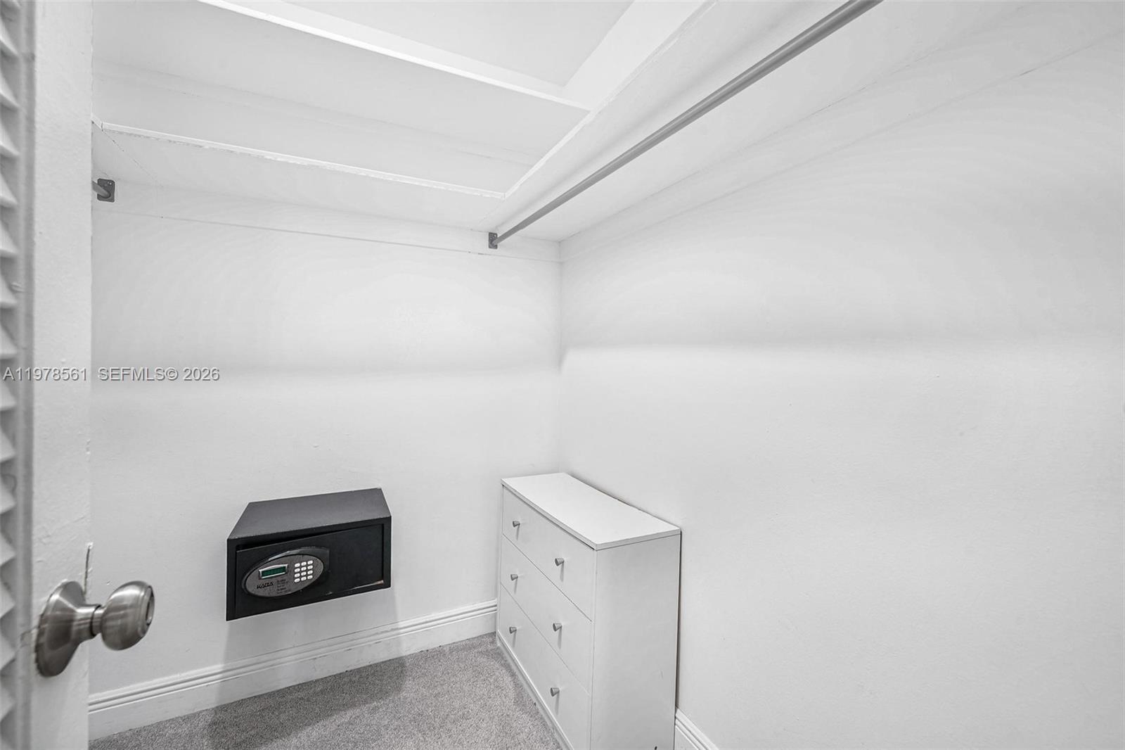 5101 Collins Ave # 11K