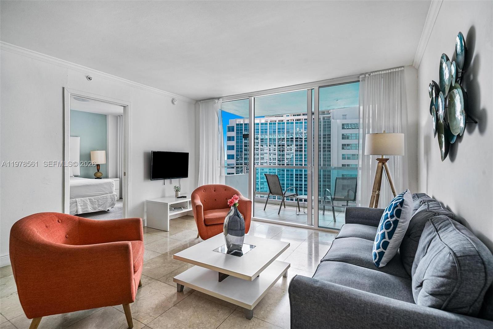 5101 Collins Ave # 11K