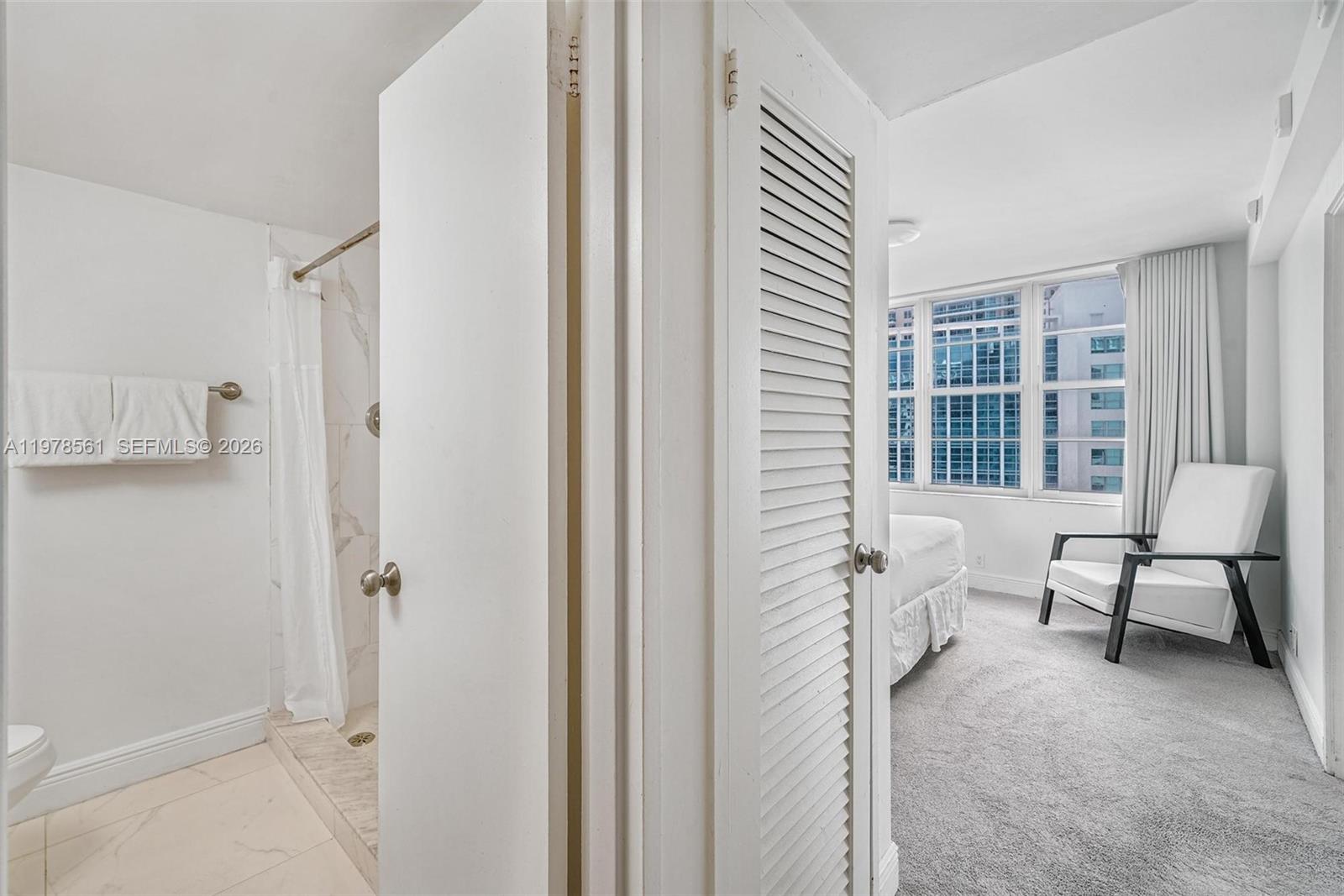 5101 Collins Ave # 11K