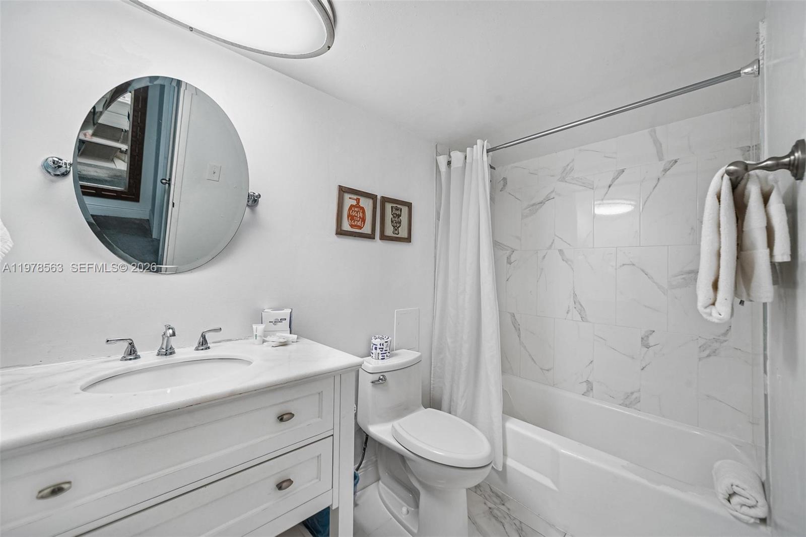 5101 Collins Ave # 11M
