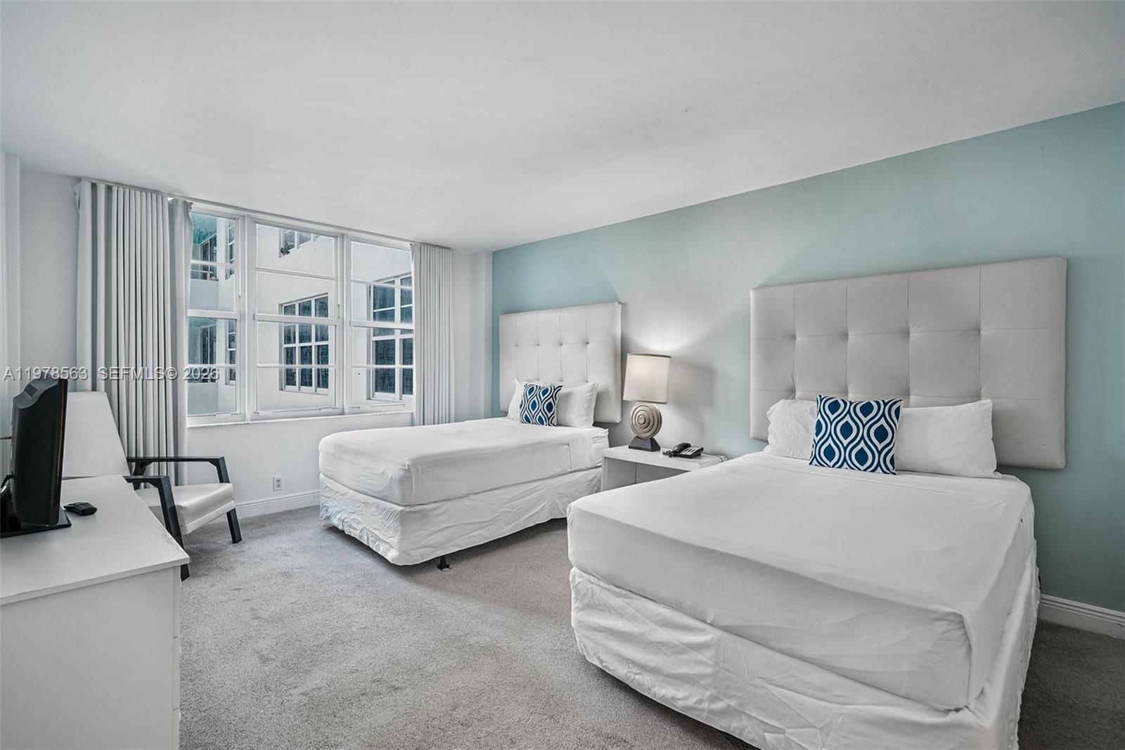 5101 Collins Ave # 11M