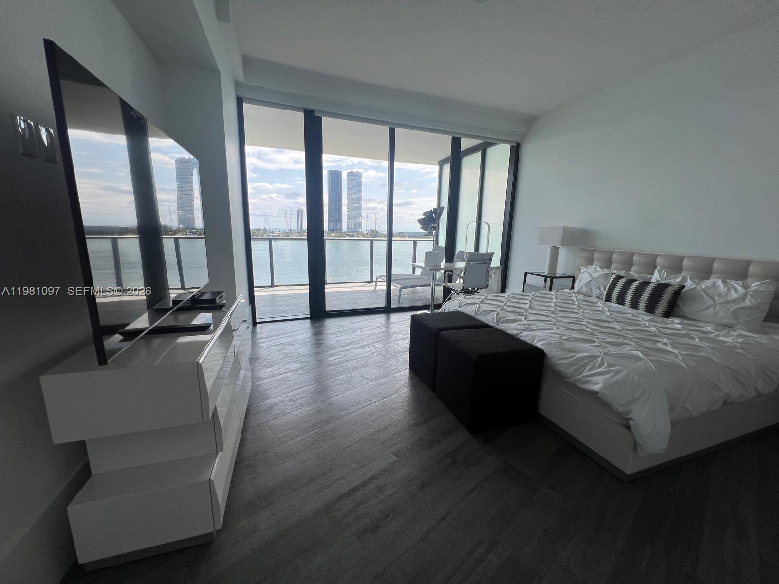 5500 Island Estates Dr # 504