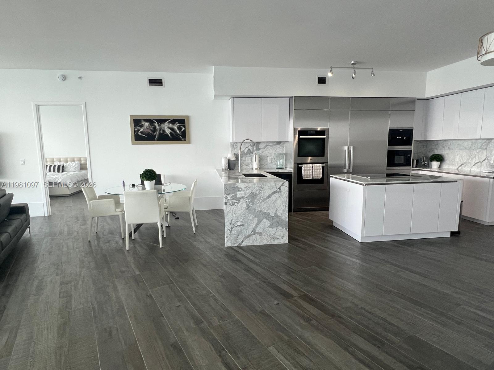 5500 Island Estates Dr # 504