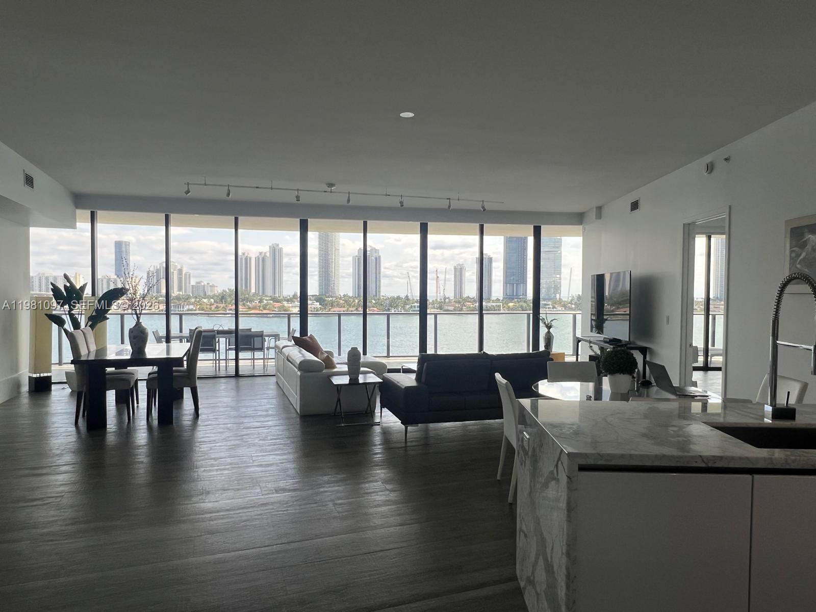5500 Island Estates Dr # 504