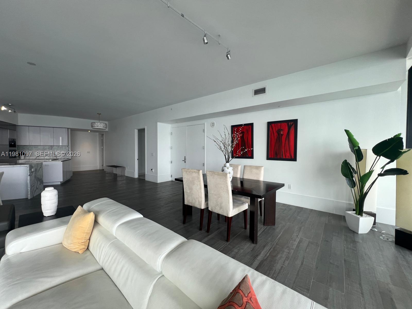 5500 Island Estates Dr # 504