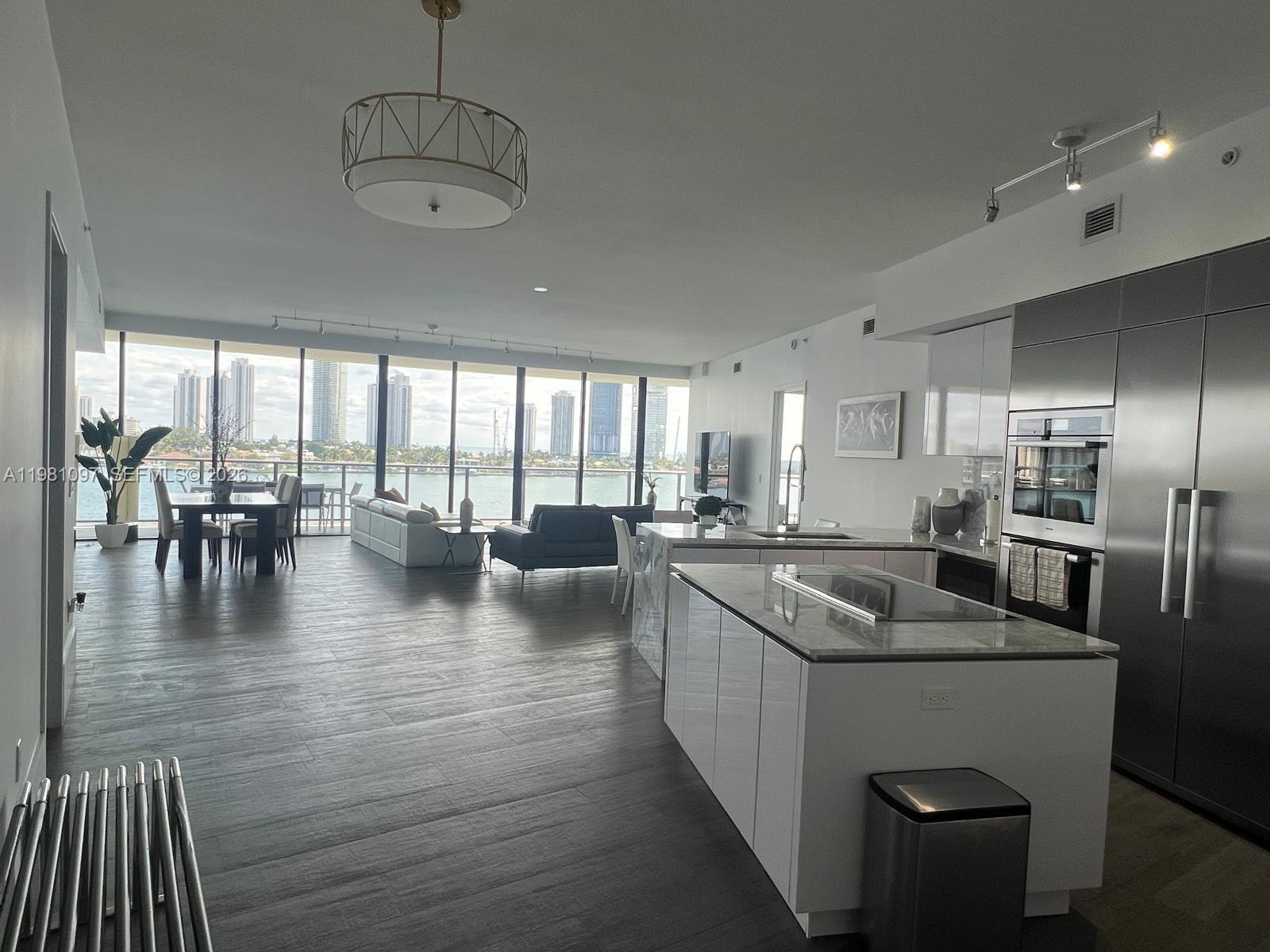 5500 Island Estates Dr # 504