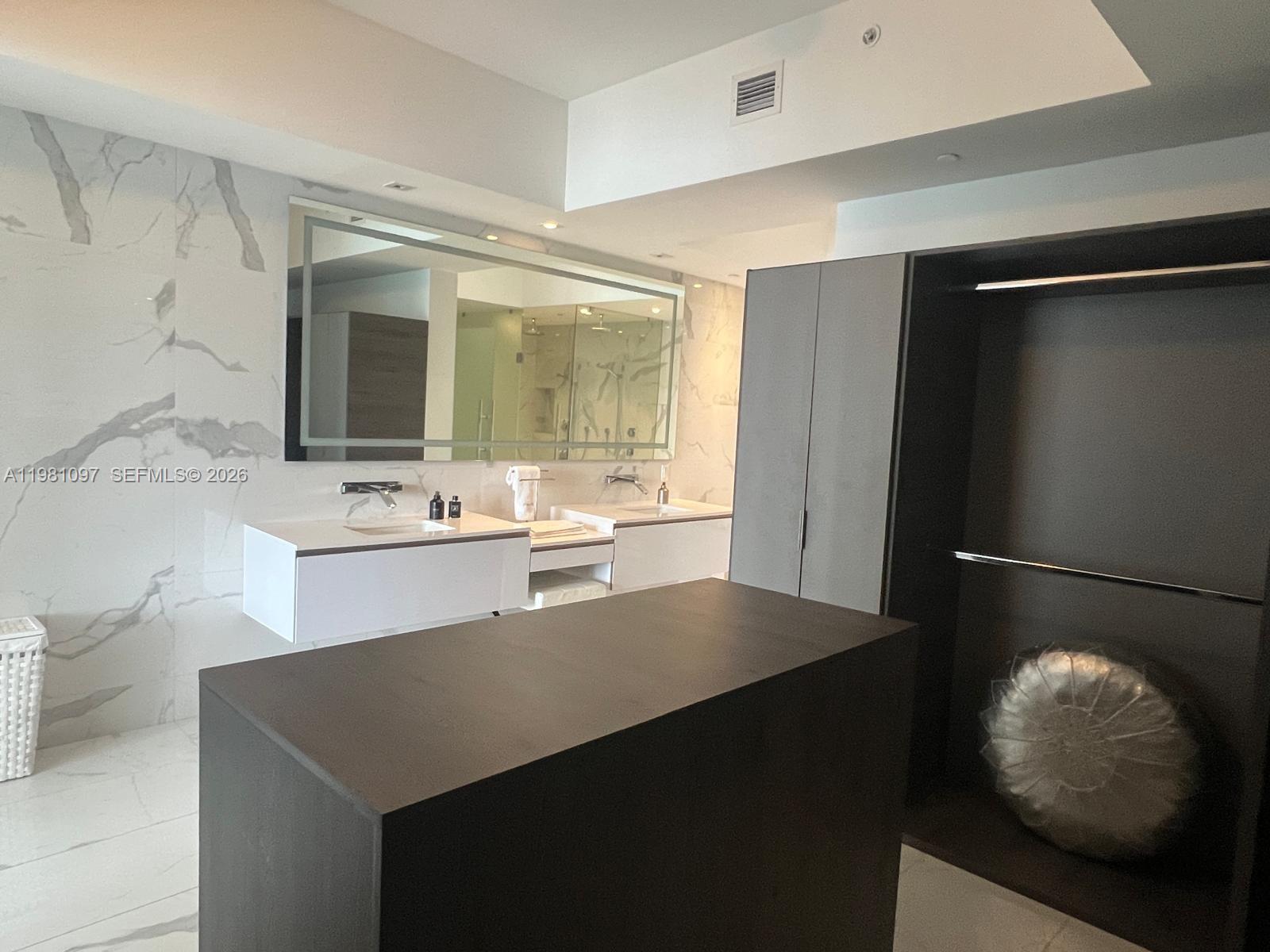 5500 Island Estates Dr # 504