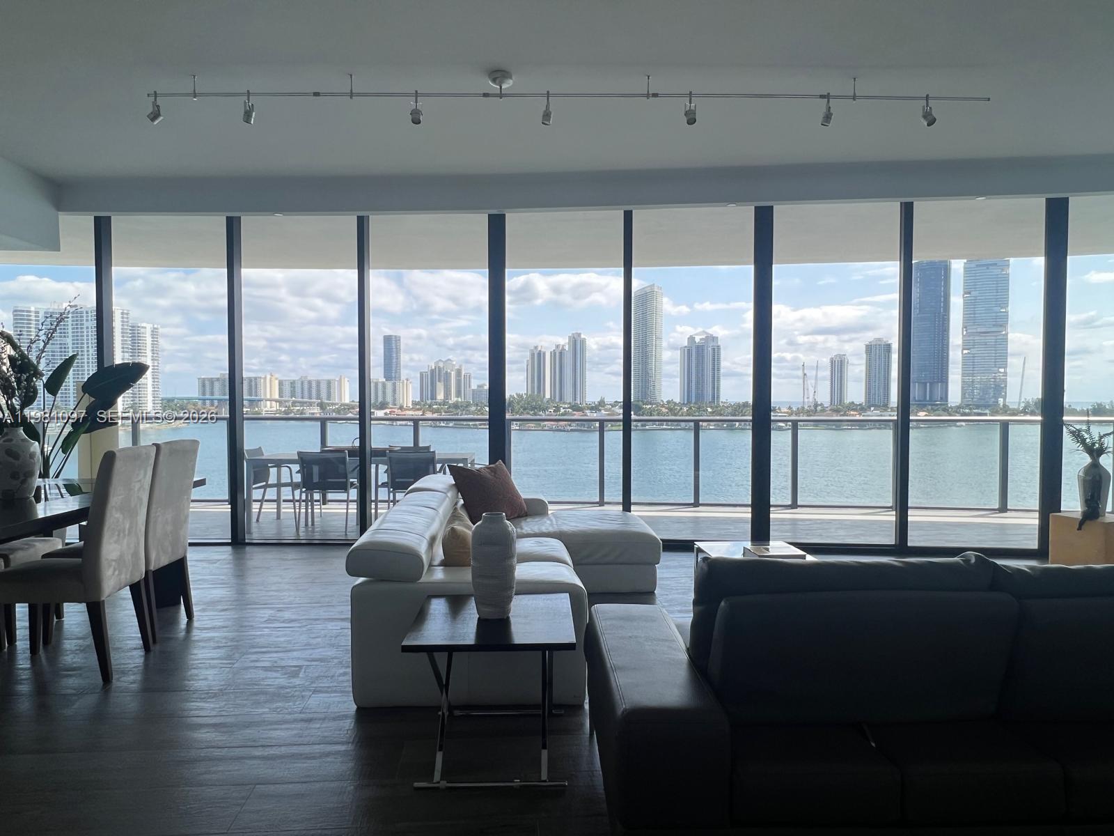 5500 Island Estates Dr # 504
